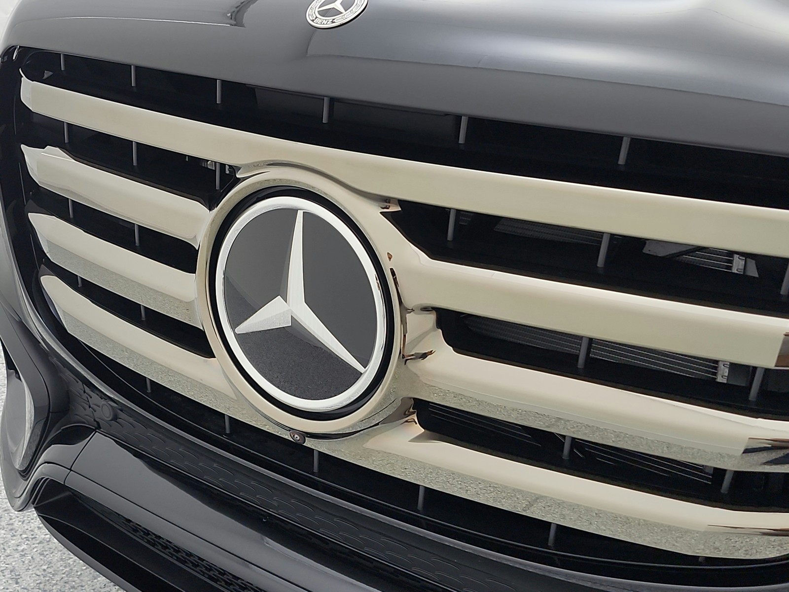 New 2026 Obsidian Black Metallic Mercedes-Benz GLS 450 image 13