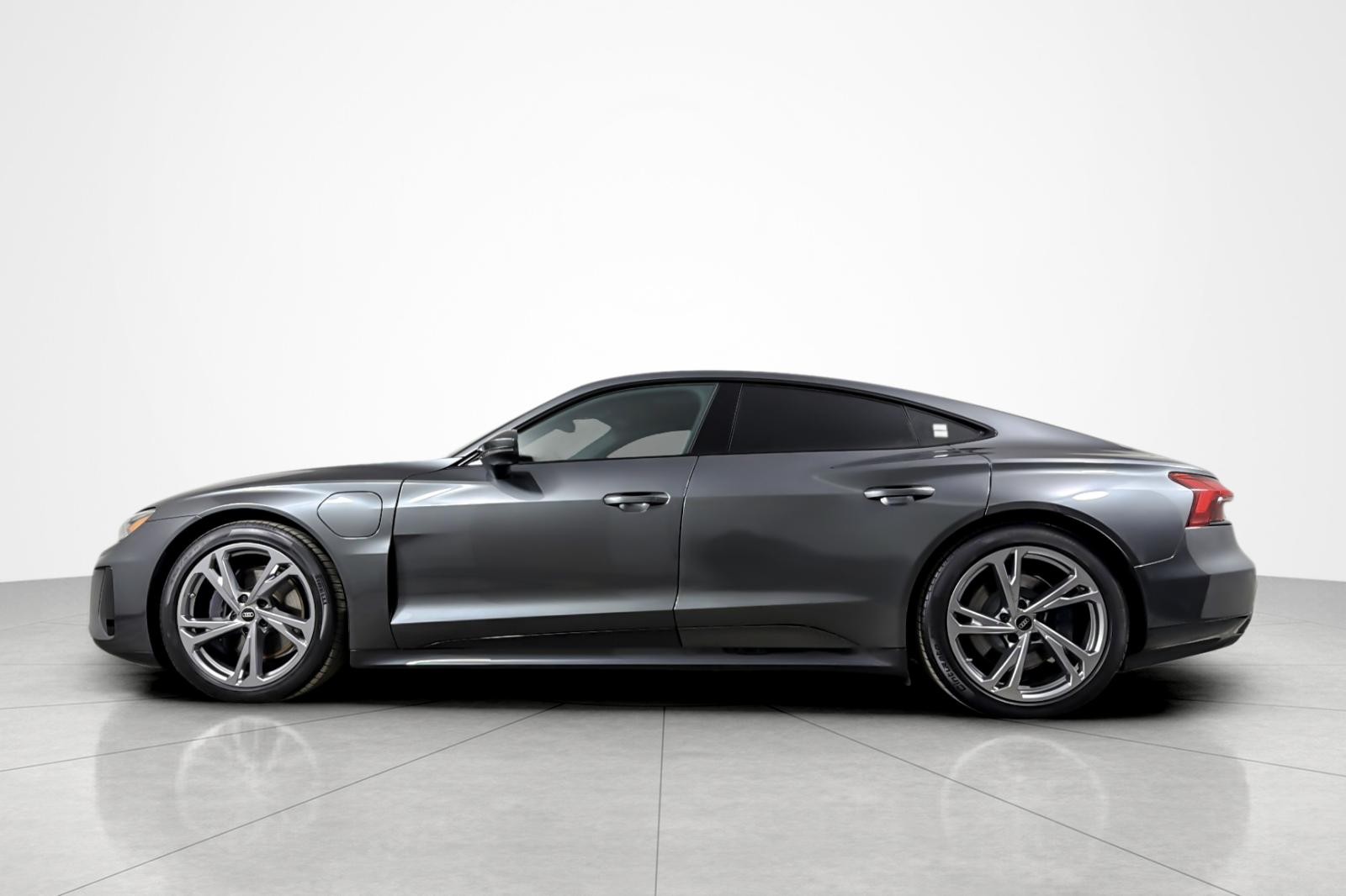 Used 2024 Daytona Gray Pearl Effect Audi Premium Plus quattro image 2