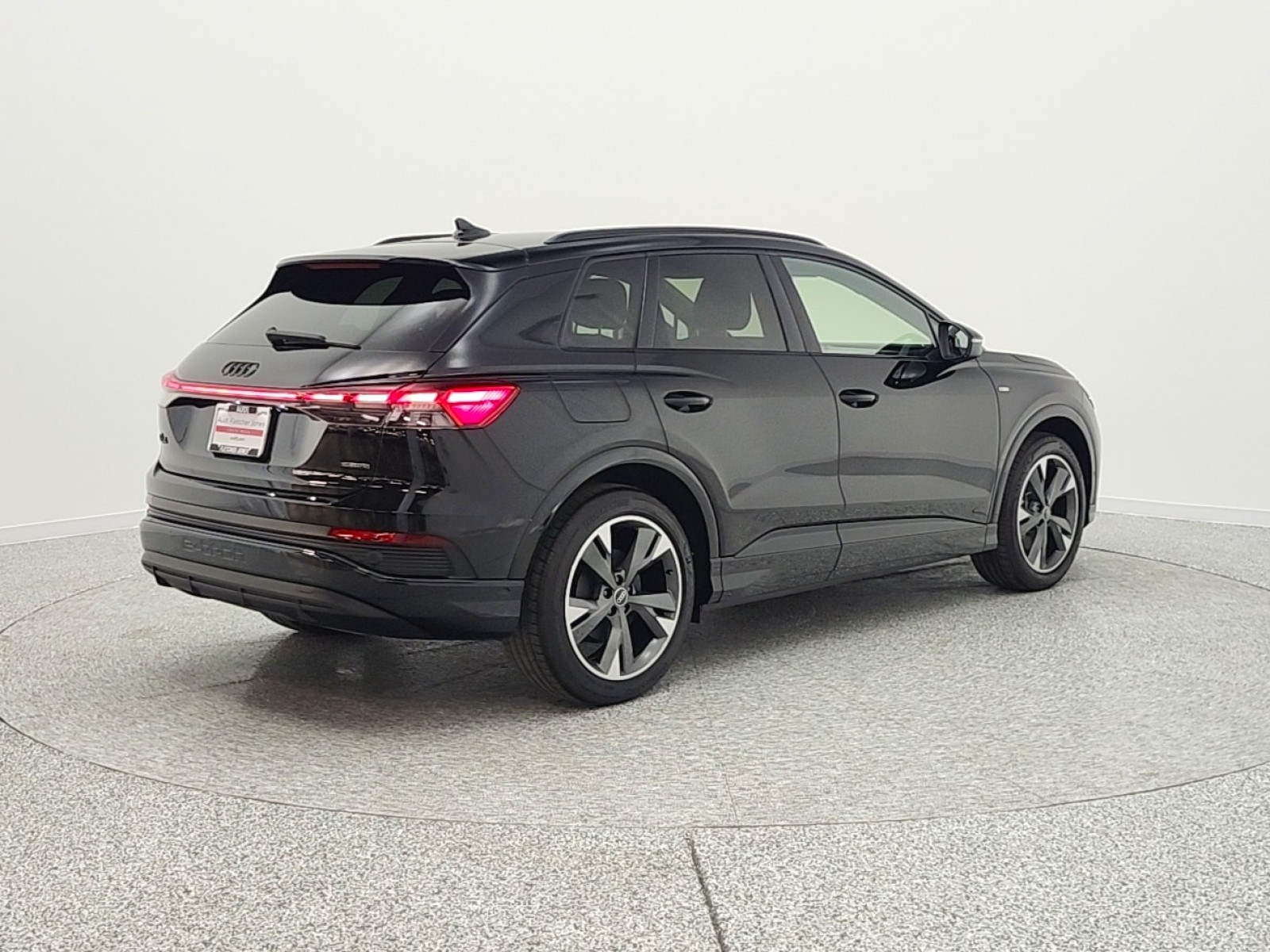 Used 2024 Mythos Black Metallic Audi Prestige 55 quattro image 5