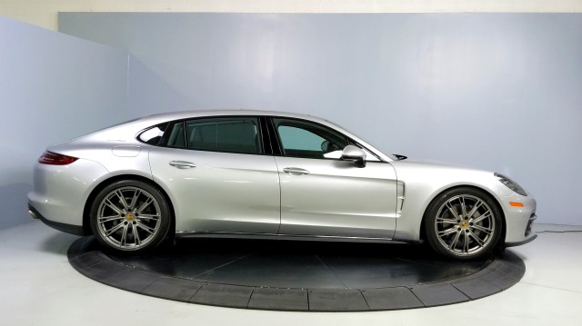 2018 Porsche Panamera 4S Executive 7