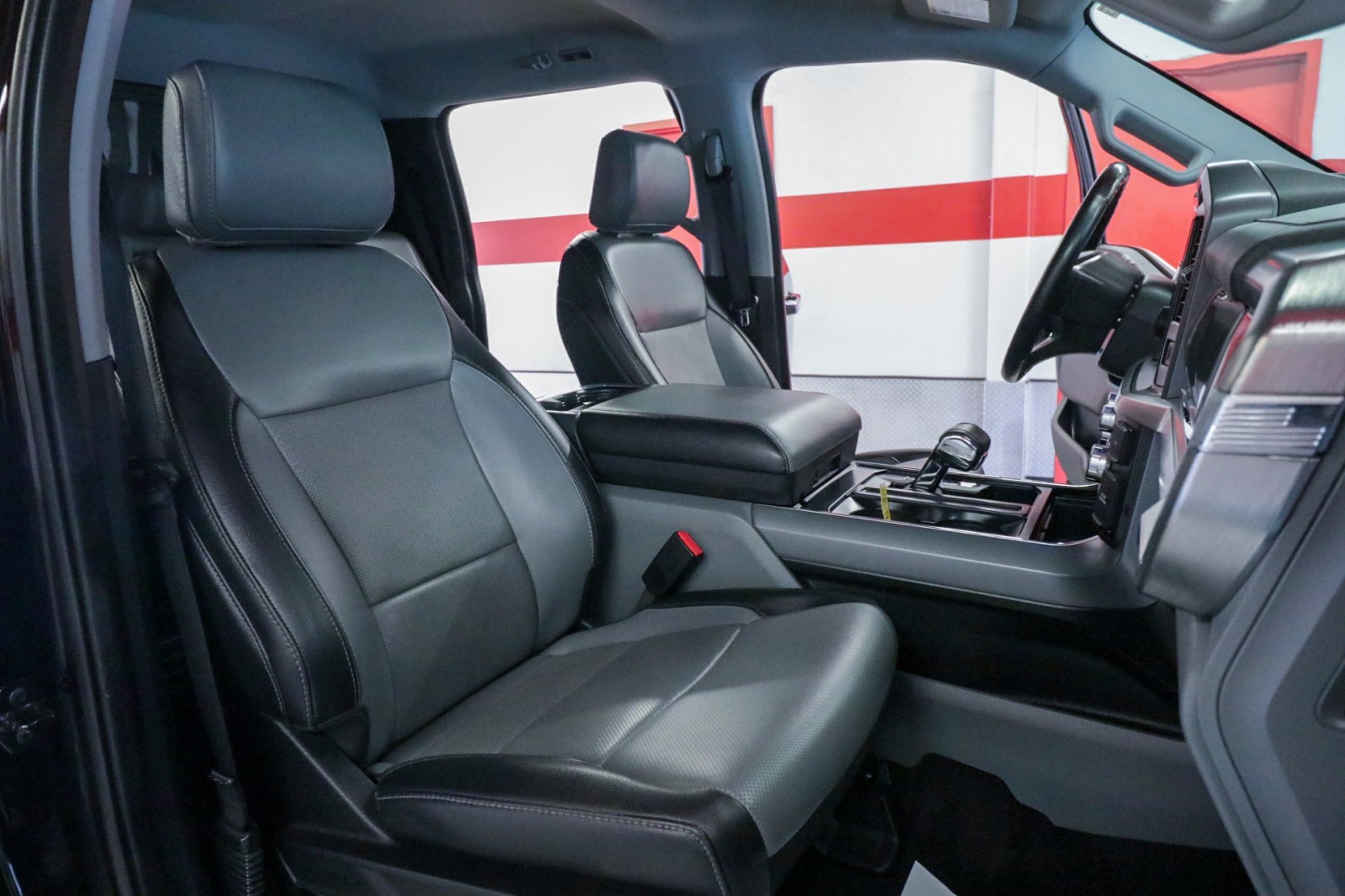 Used Car 2023 Ford F-150  Lariat For Sale Under $35,000 In Austin, Texas