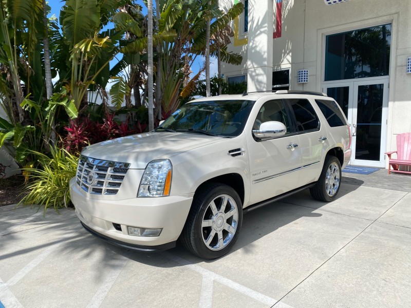2010 Cadillac Escalade SUNROOF NAV Premium LOW MILES 66,933 in ,