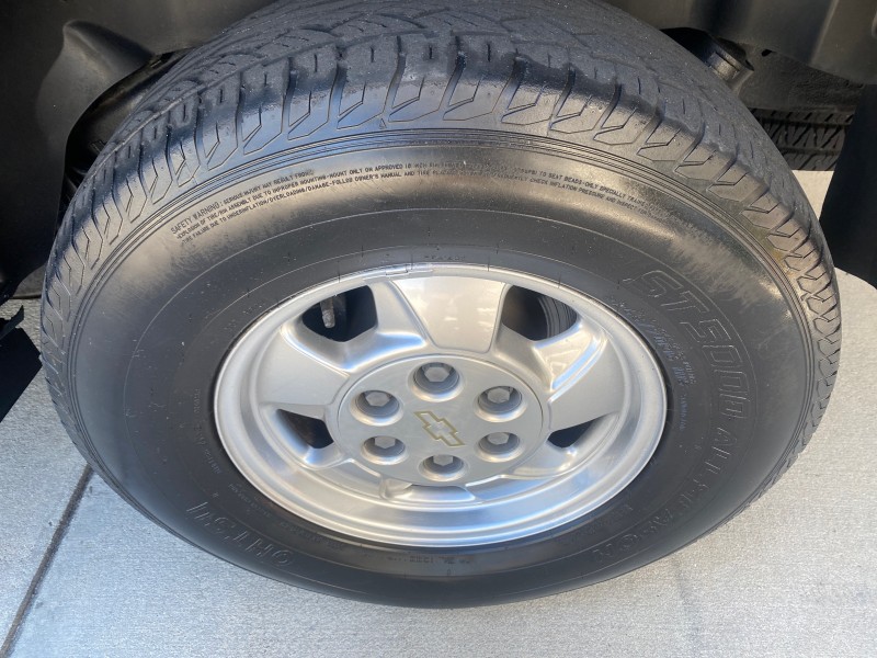 2003 Chevrolet Suburban LT 1 OWNER NO ACCIDENTS in ,