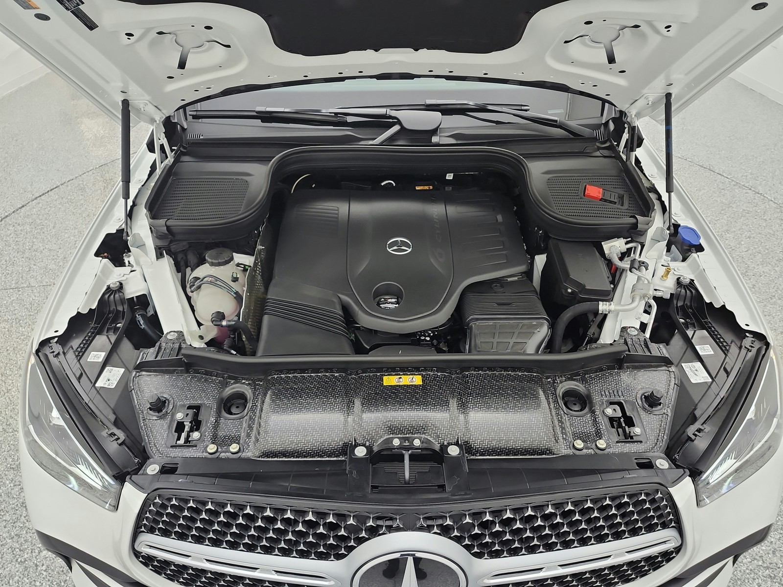 New 2026 Polar White Mercedes-Benz GLE 450 image 12