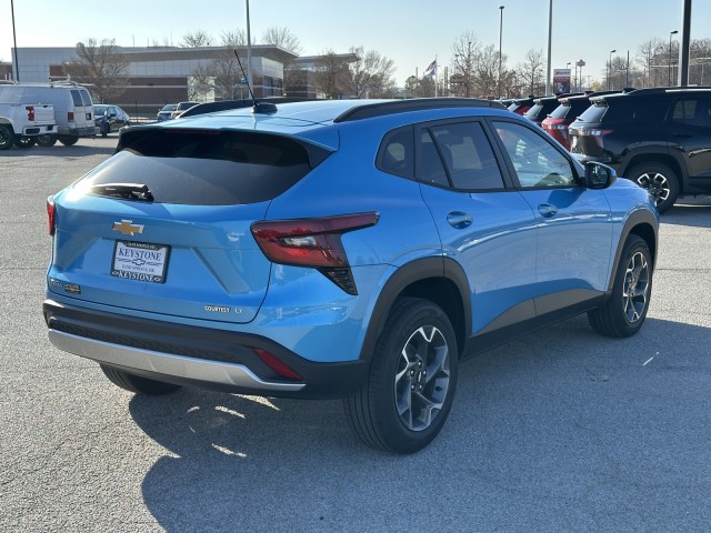 2025 Chevrolet Trax LT 3