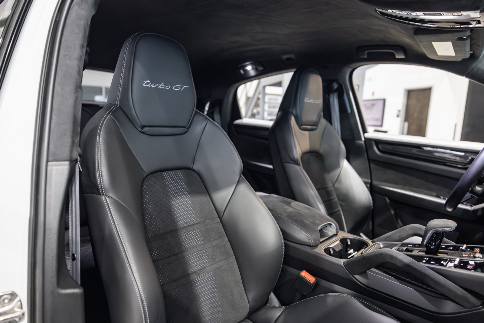 Used Car 2022 Porsche Cayenne  Turbo Gt For Sale Under $140,000 In Boerne, Texas