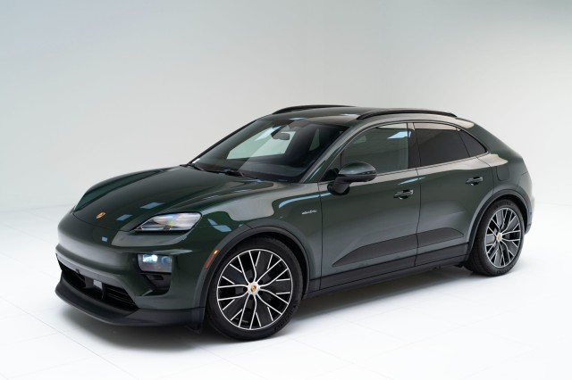 2024  Macan 4 Electric in , 