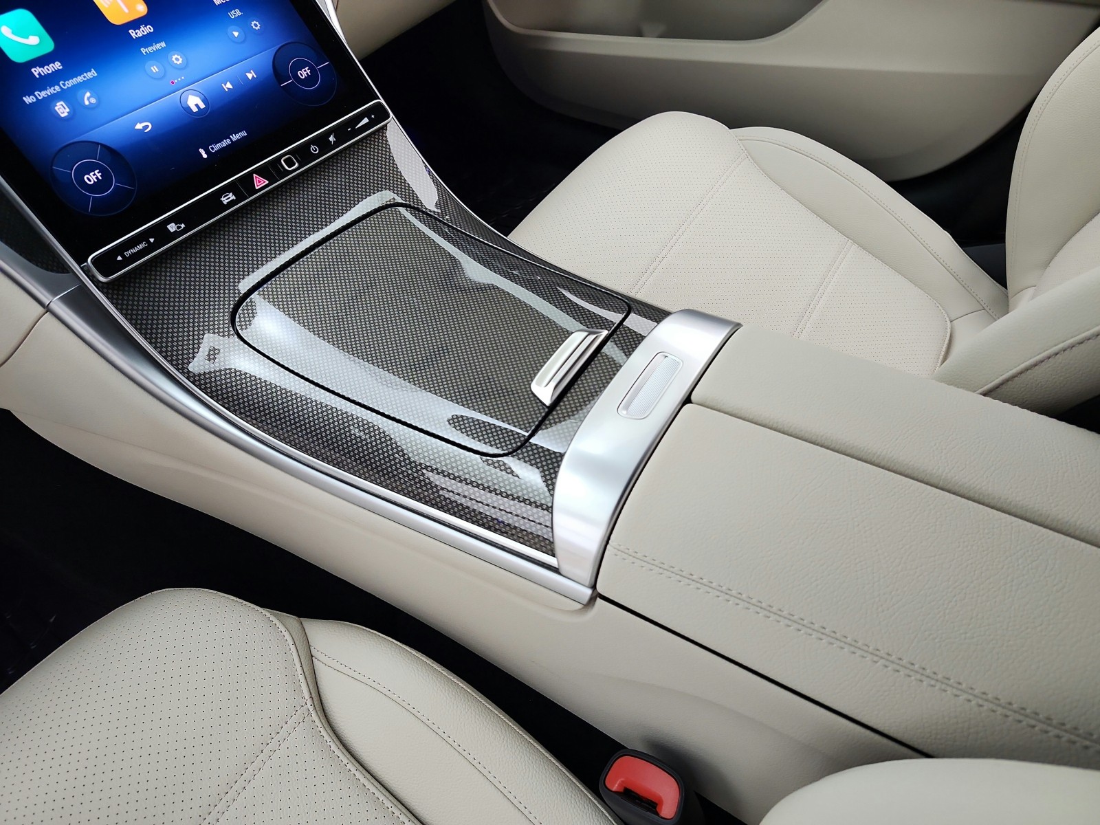 New 2026 Polar White Mercedes-Benz C 300 Sedan image 10