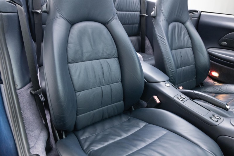 2000 Porsche 911 Carrera Carrera in , 