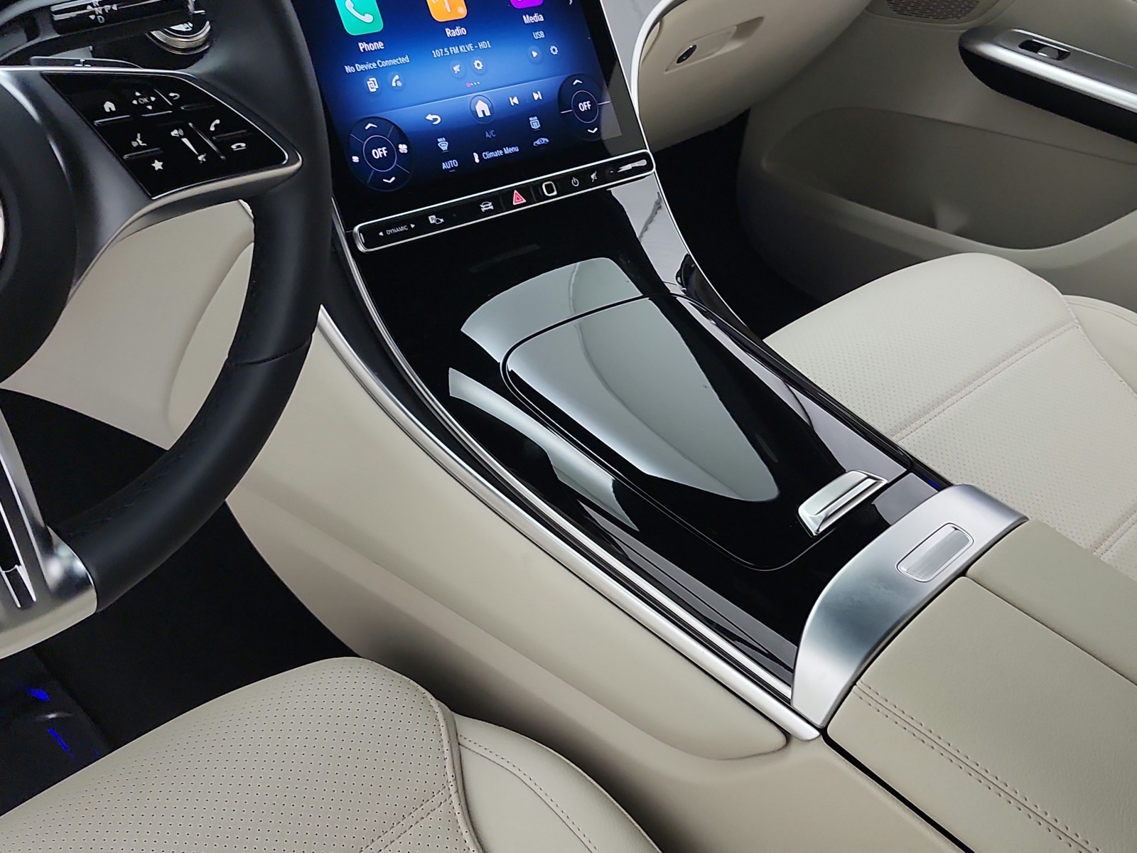 Certified Used 2025 Polar White Mercedes-Benz GLC 300 SUV image 12