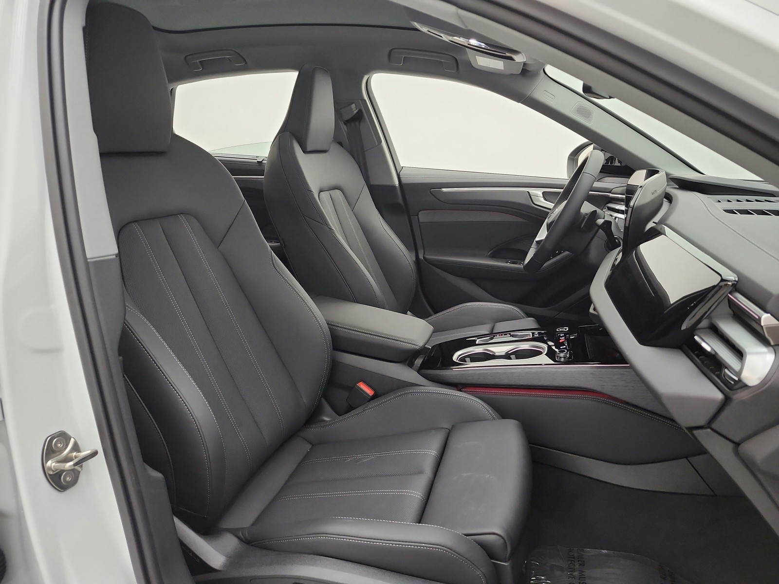 New 2026 Arkona White Audi Premium Plus quattro image 13