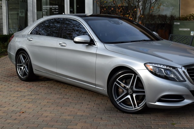 2015 Mercedes-Benz S550 4MATIC AWD Navi Leather Pano Roof Heated/Cooled Front Seats Keyless GO Parktronic Rear Camera MSRP $108,375 4