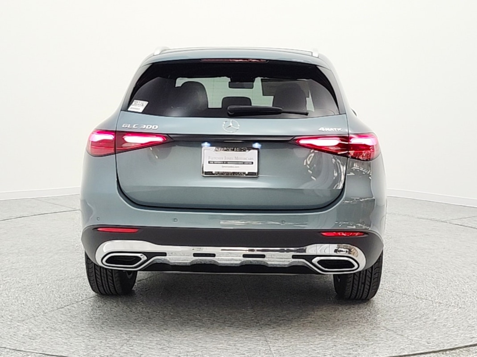 New 2026 Verde Silver Metallic Mercedes-Benz GLC 300 image 6