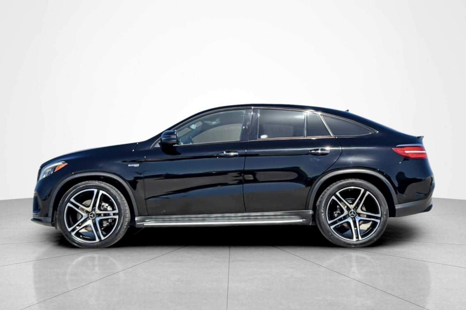 Used 2019 Black Mercedes-Benz AMG® GLE 43 image 2
