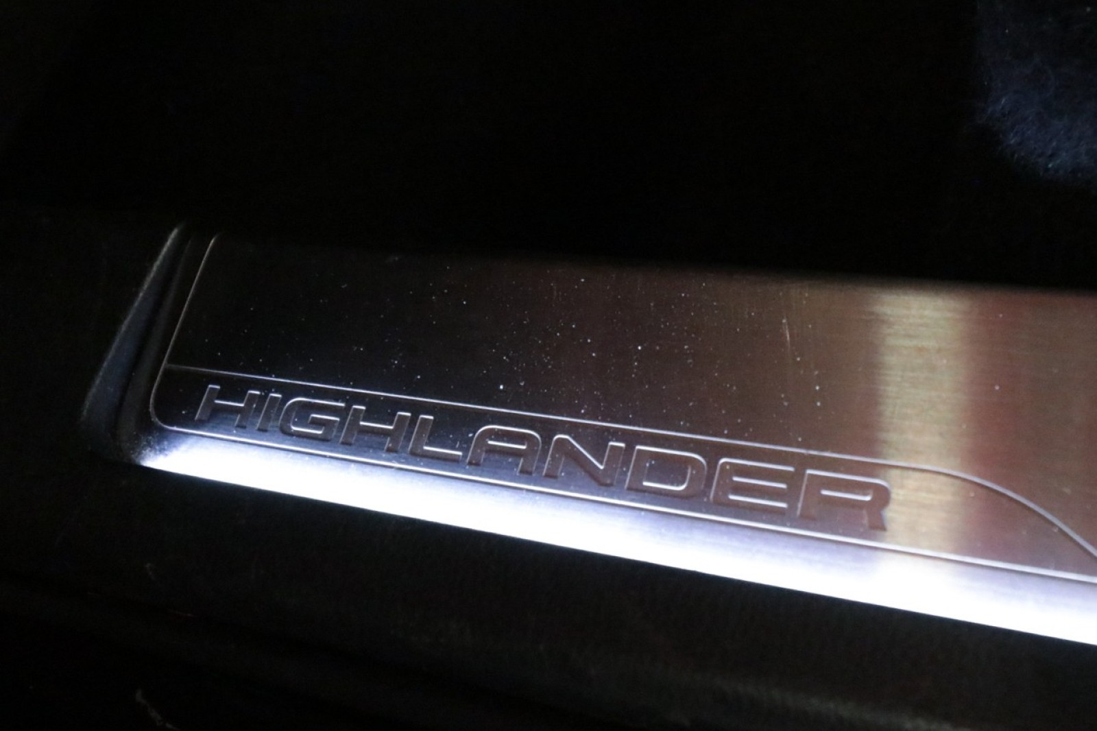 Used Car 2022 Toyota Highlander  Hybrid Platinum For Sale Under $40,000 In Austin, Texas