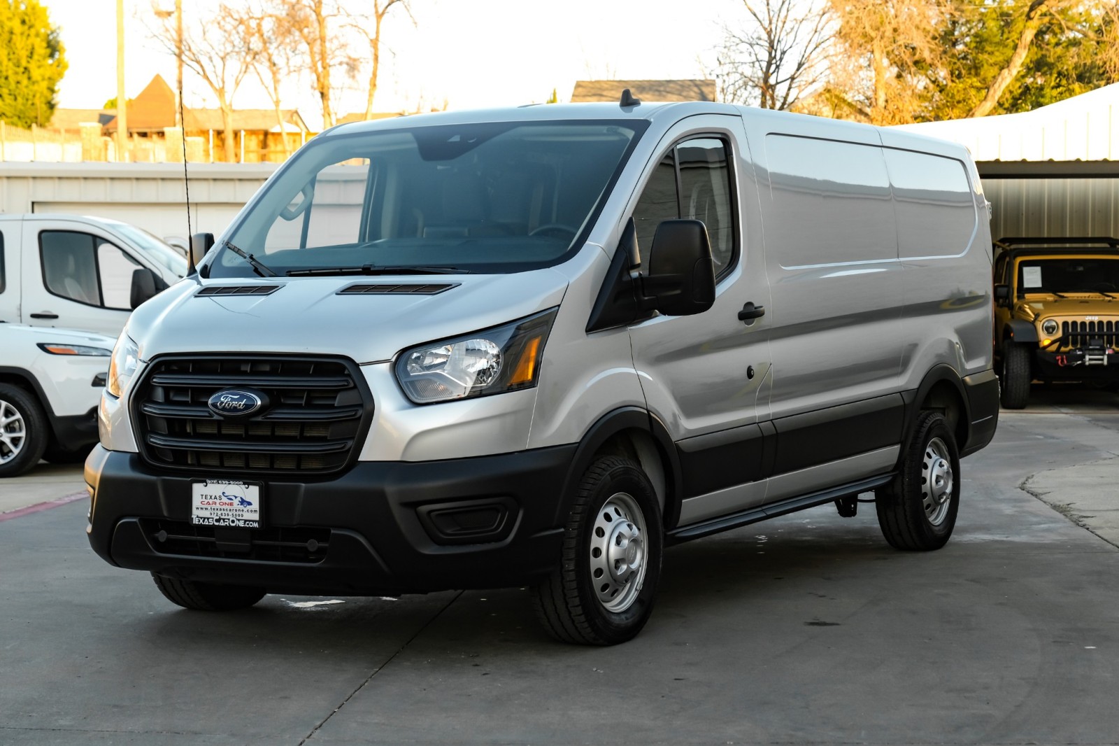 2020 Ford Transit 150 CARGO VAN LOW ROOF AWD NAVIGATION FORWARD COLL 4