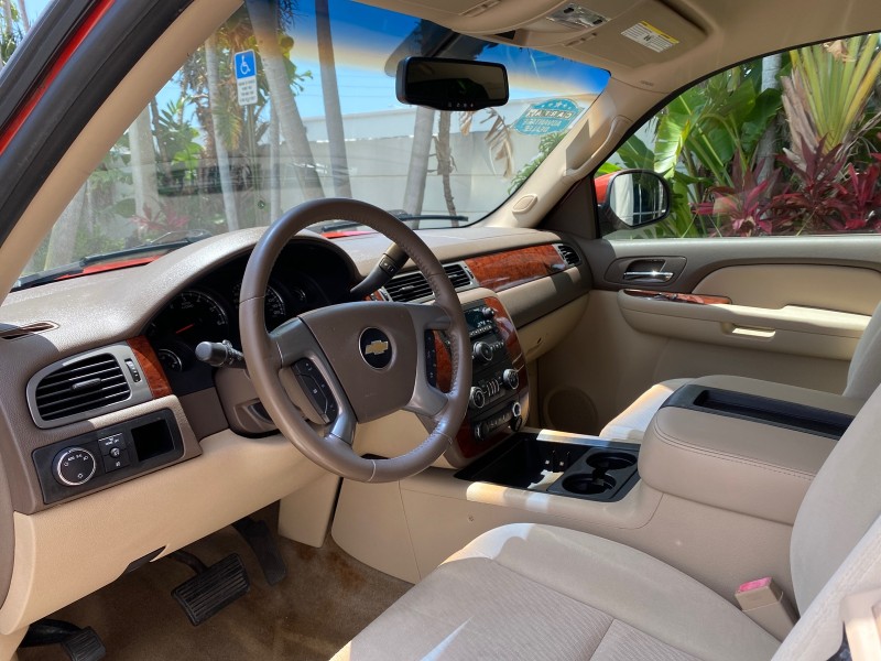 2009 Chevrolet Avalanche LT PU LOW MILES 58,696 in ,
