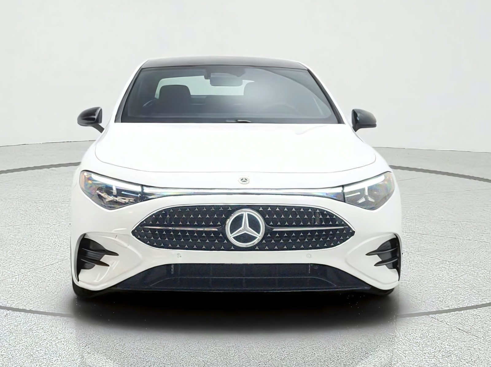 New 2027 Polar White Mercedes-Benz CLA 220 Hybrid FWD image 2