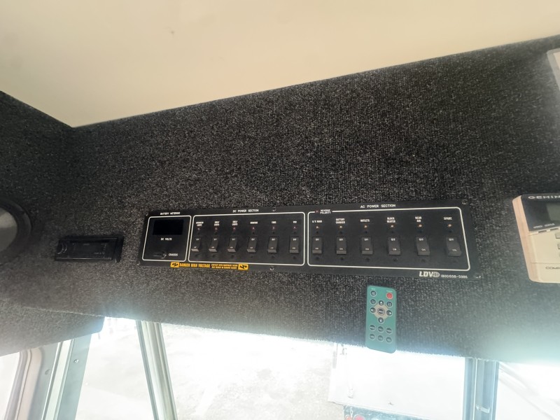 2018 Freightliner MT55 20' Step Van w2000lb Liftgate in ,