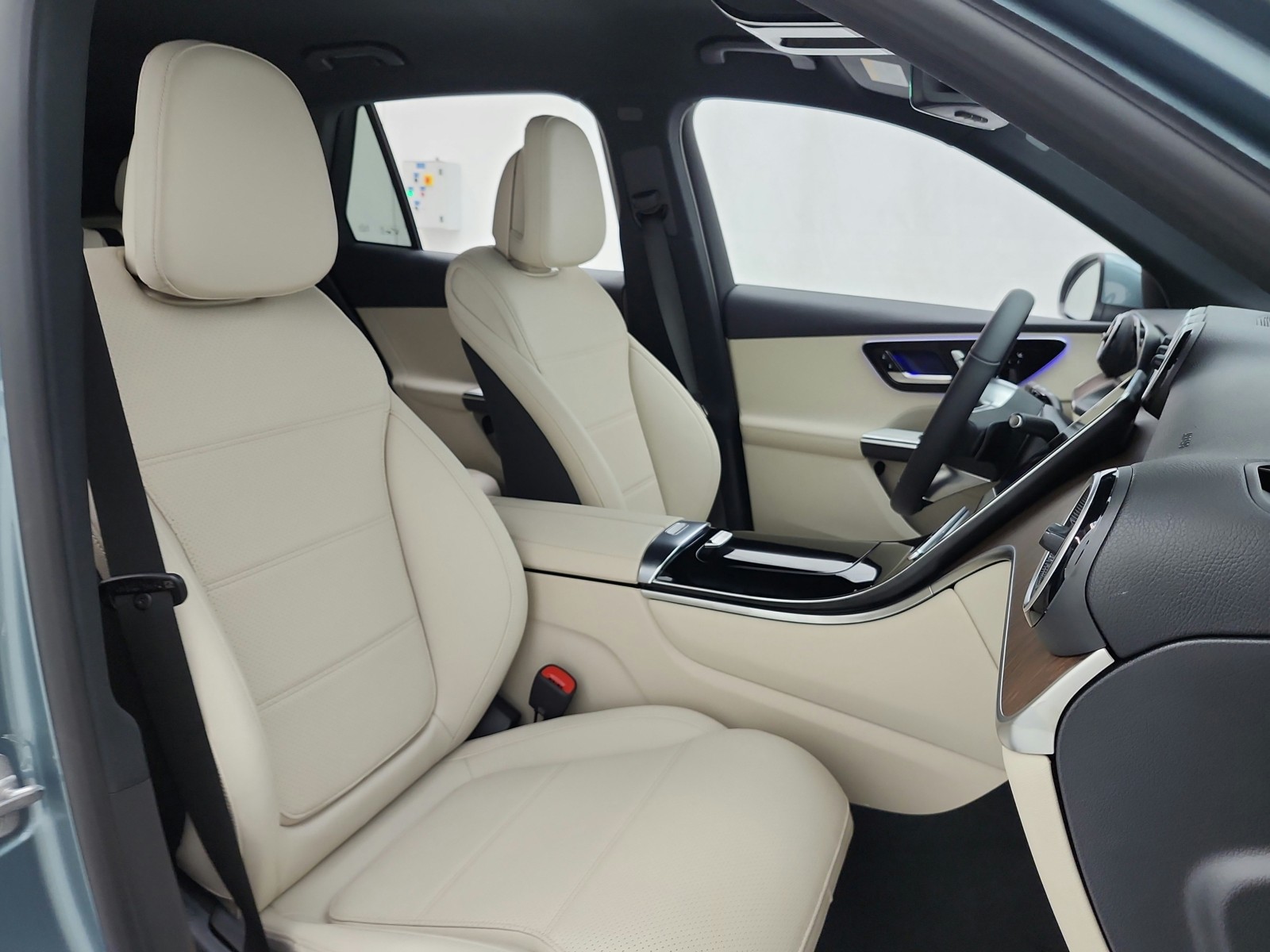 New 2026 Verde Silver Metallic Mercedes-Benz GLC 300 image 16