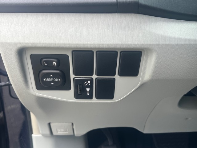 ToyotaPrius24