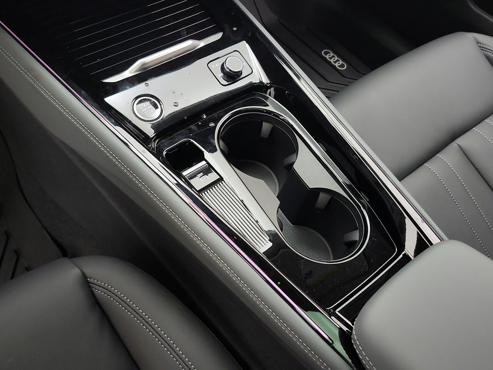 New 2026 Daytona Gray Pearl Effect Audi S line quattro image 9