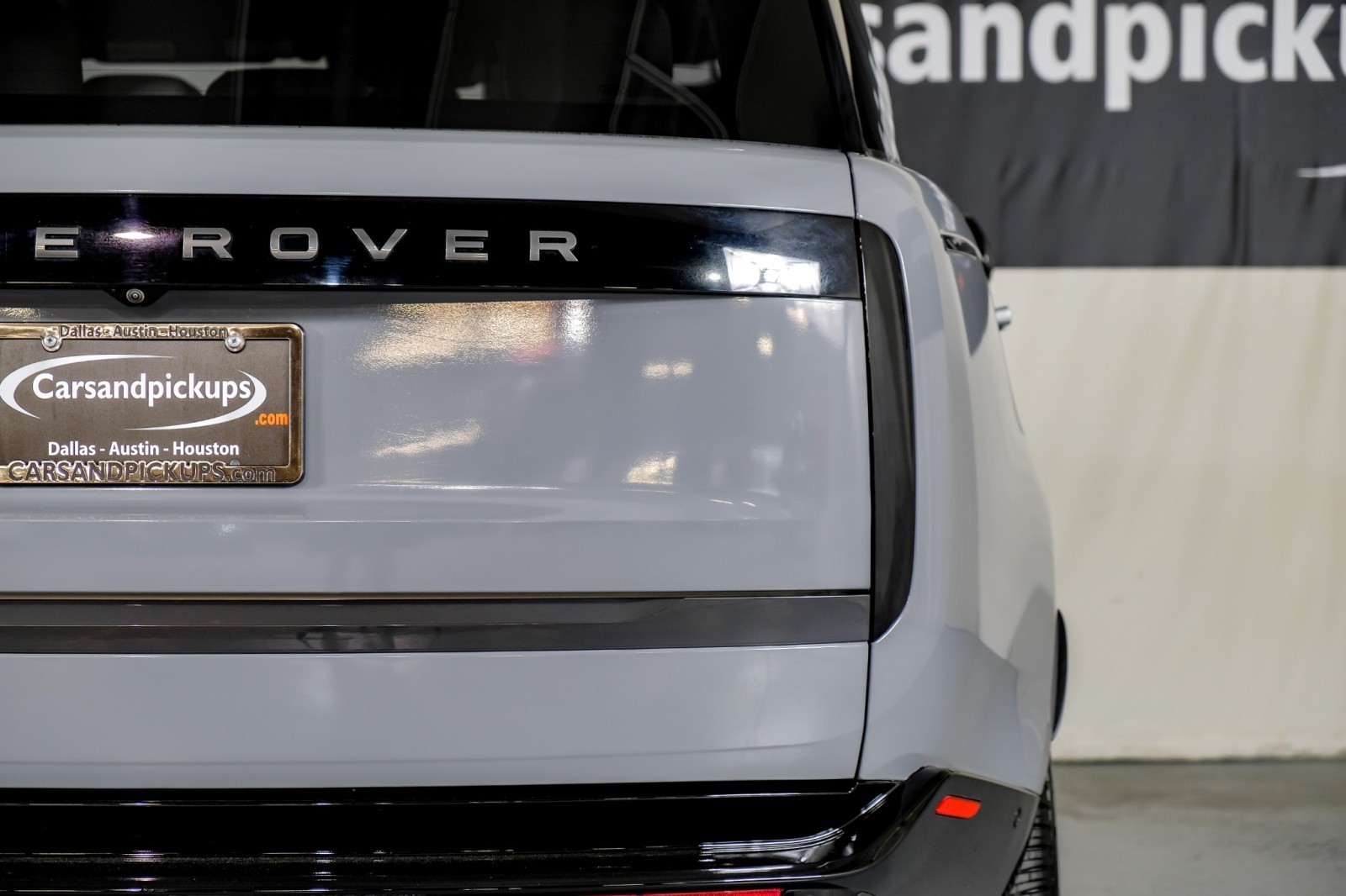 2023 Land Rover Range Rover SE 41