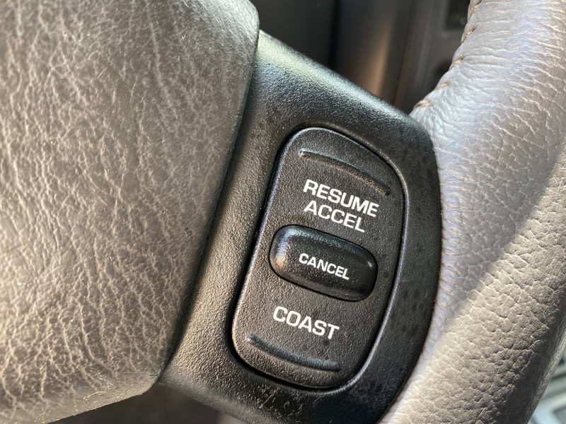 2000 Jeep Cherokee Sport 1 OWNER 4X4 AC 4.0 6YL in , 