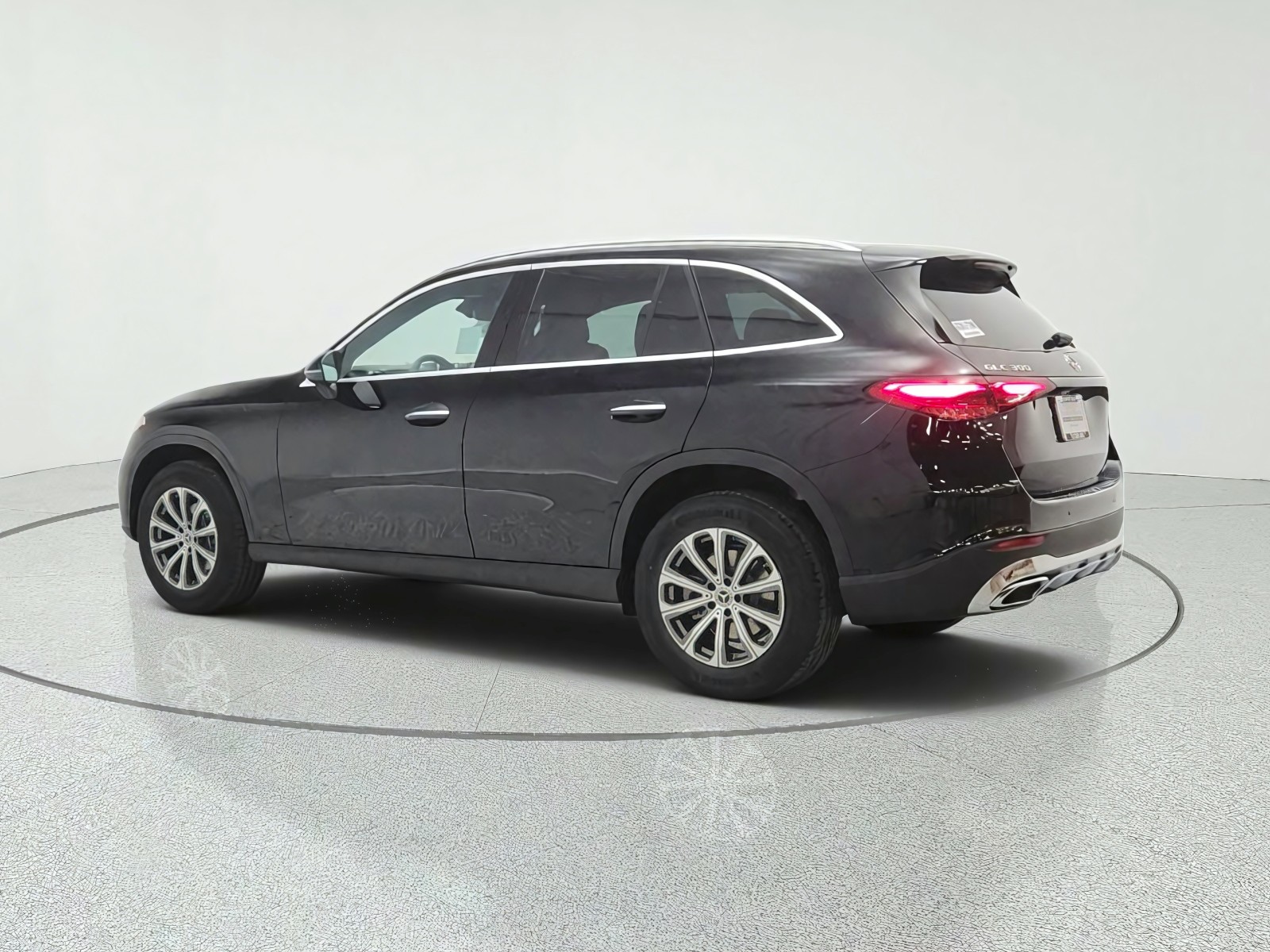 New 2027 Black Mercedes-Benz GLC 300 SUV image 7