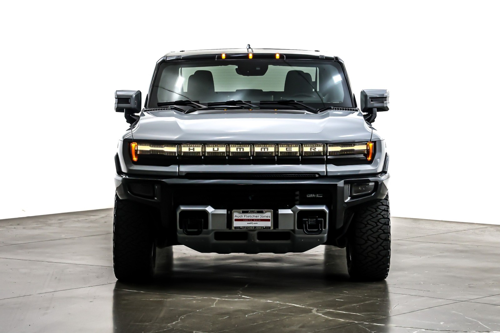 Used 2025 Meteorite Metallic (Grey) GMC e4WD Crew Cab 3X image 3