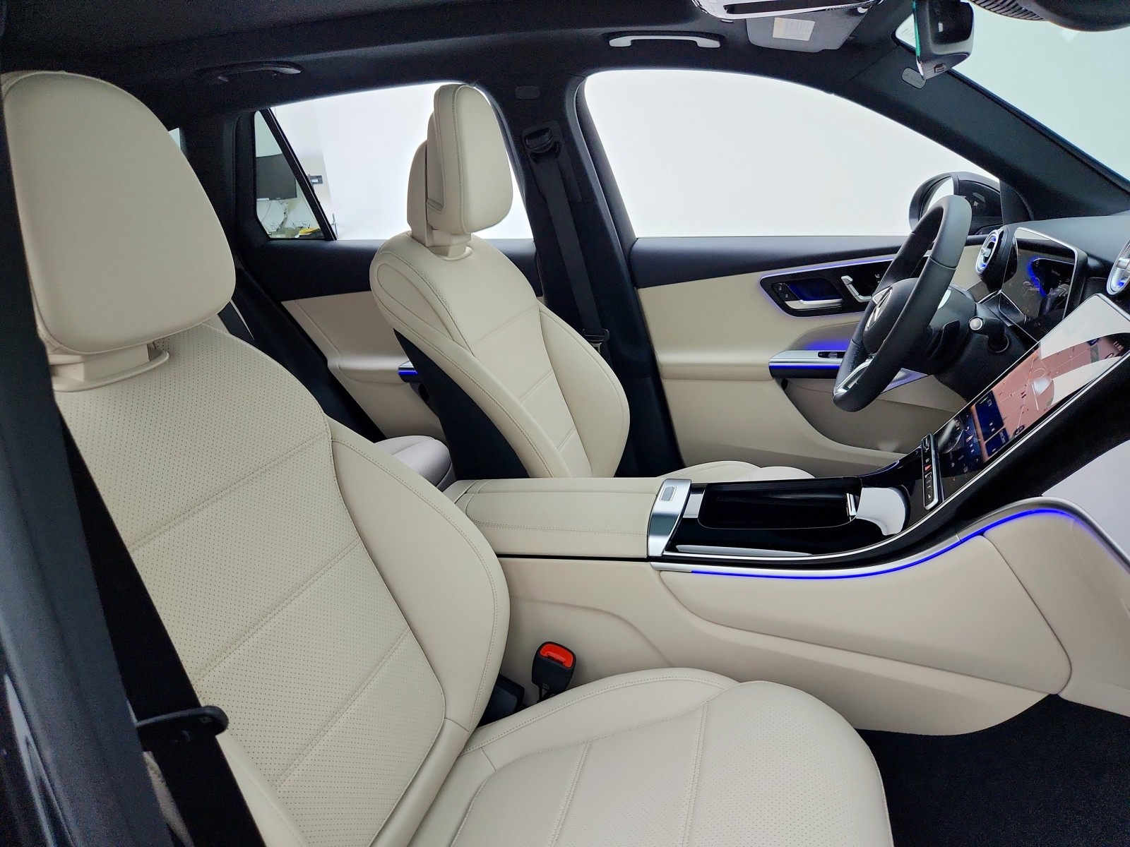 New 2026 Graphite Grey Metallic Mercedes-Benz GLC 300 SUV image 20