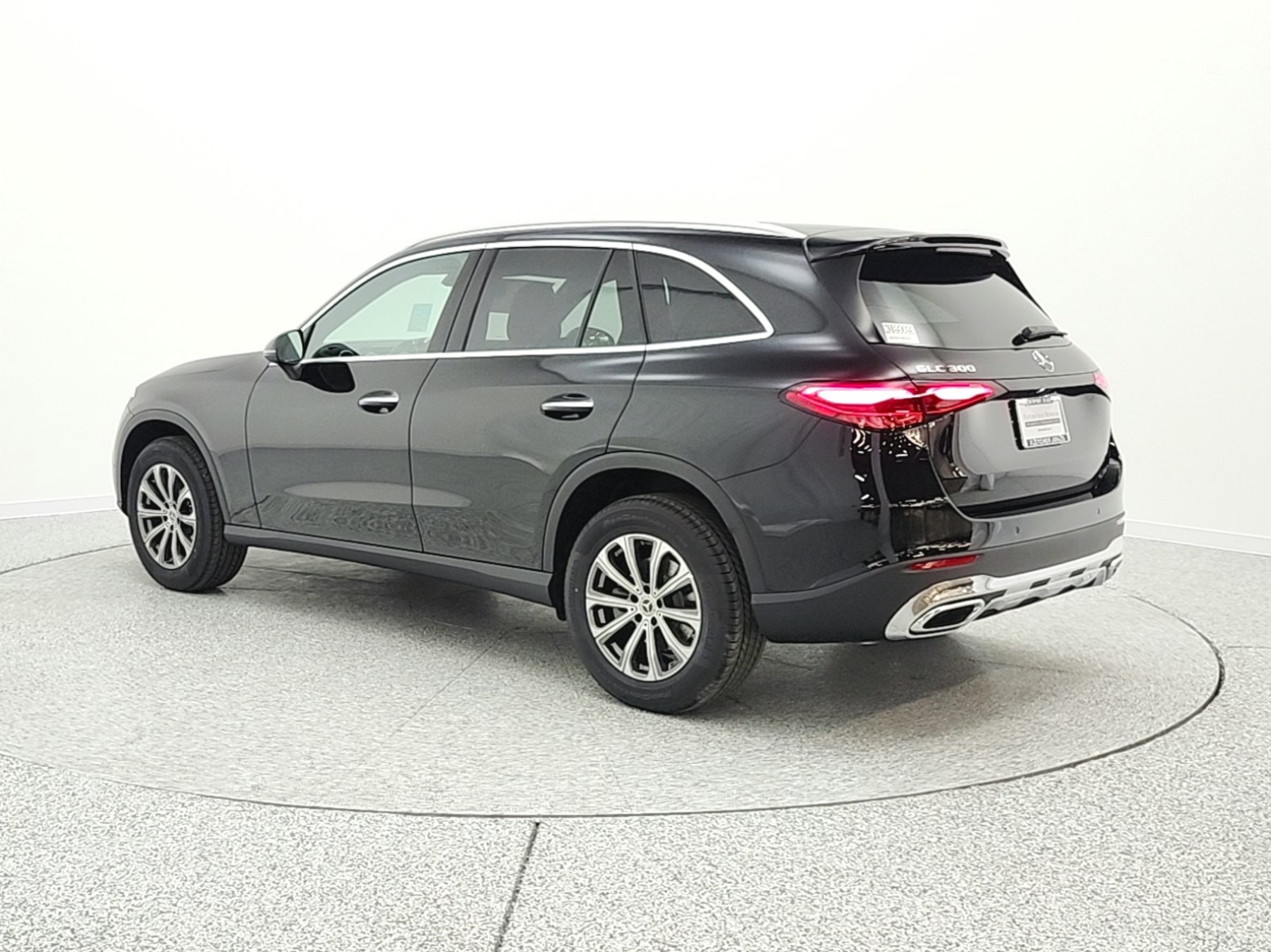 New 2026 Black Mercedes-Benz GLC 300 image 7