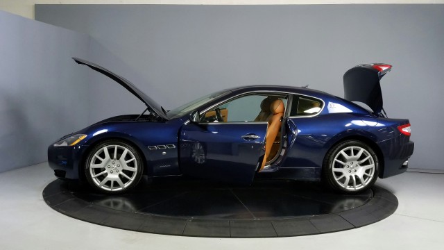 2010 Maserati GranTurismo  12