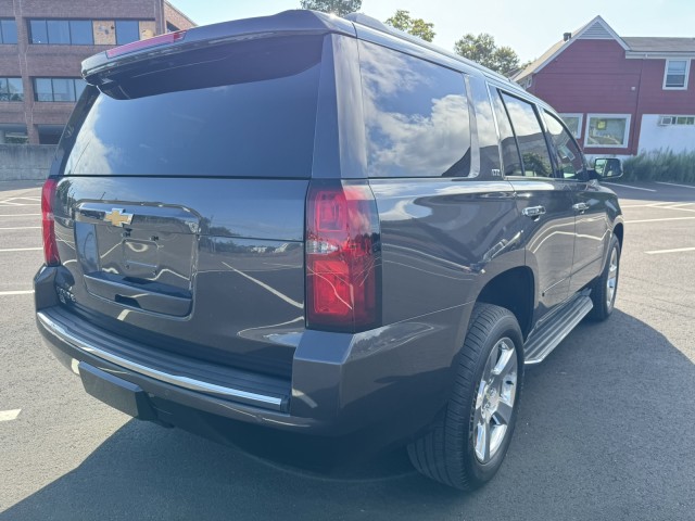 2015 Chevrolet Tahoe LTZ with Center Row Buckets 5