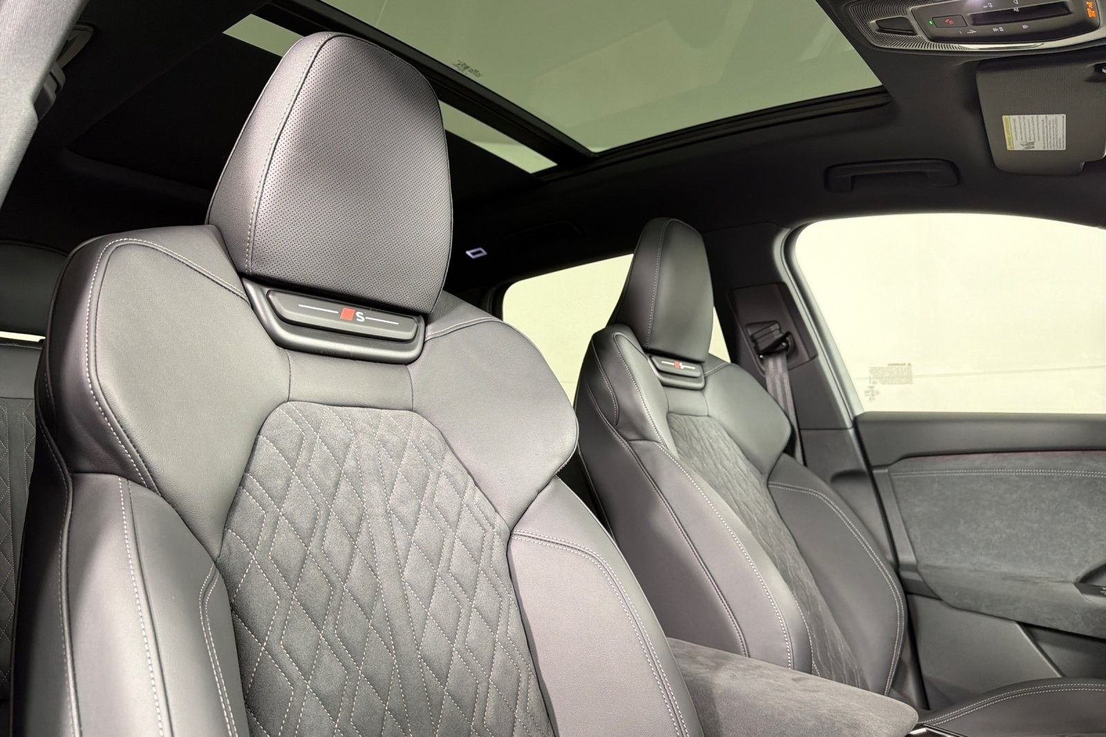 New 2027 Daytona Gray Pearl Effect Audi Premium Plus quattro image 16
