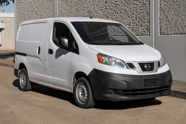 2018 Nissan NV200 Compact Cargo S 8