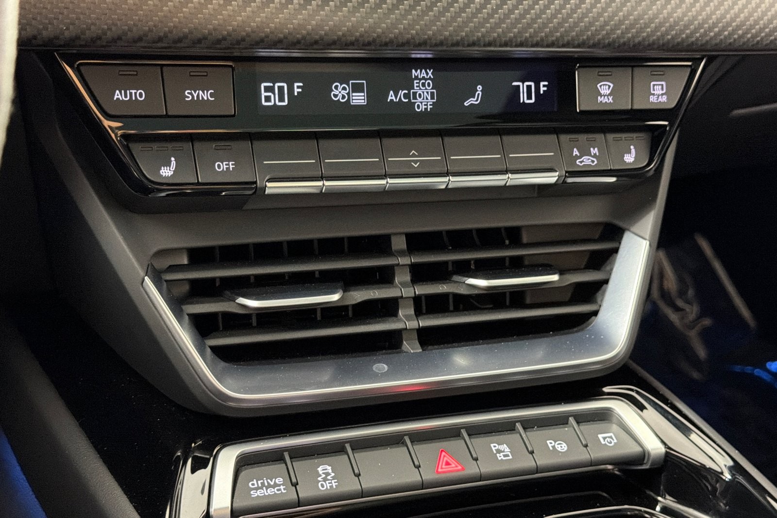 Used 2024 Ibis White Audi Prestige quattro image 19