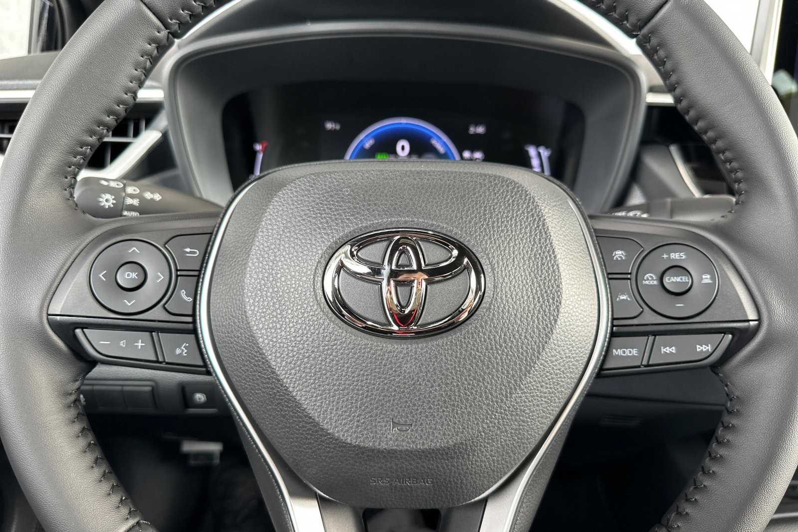 2025 Toyota Corolla Hybrid SE photo 18
