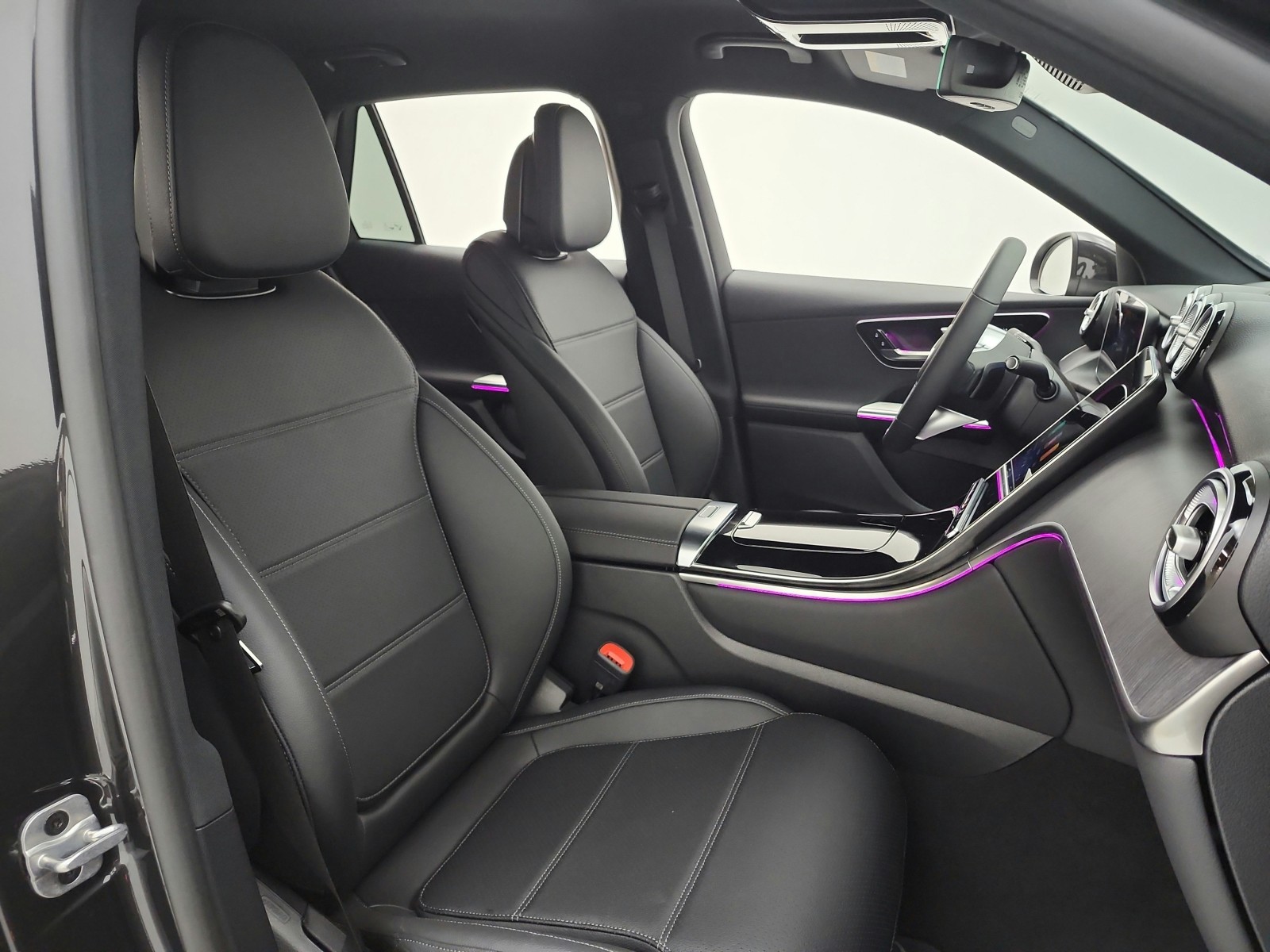 New 2025 Graphite Grey Metallic Mercedes-Benz GLC 300 image 12