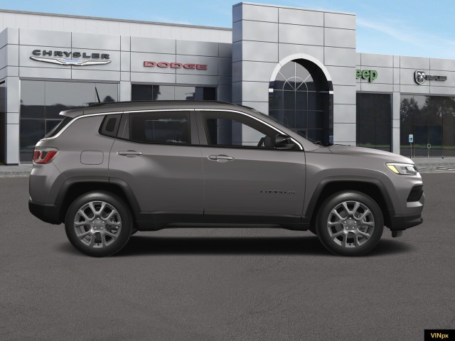 2024 Jeep Compass Latitude Lux 9