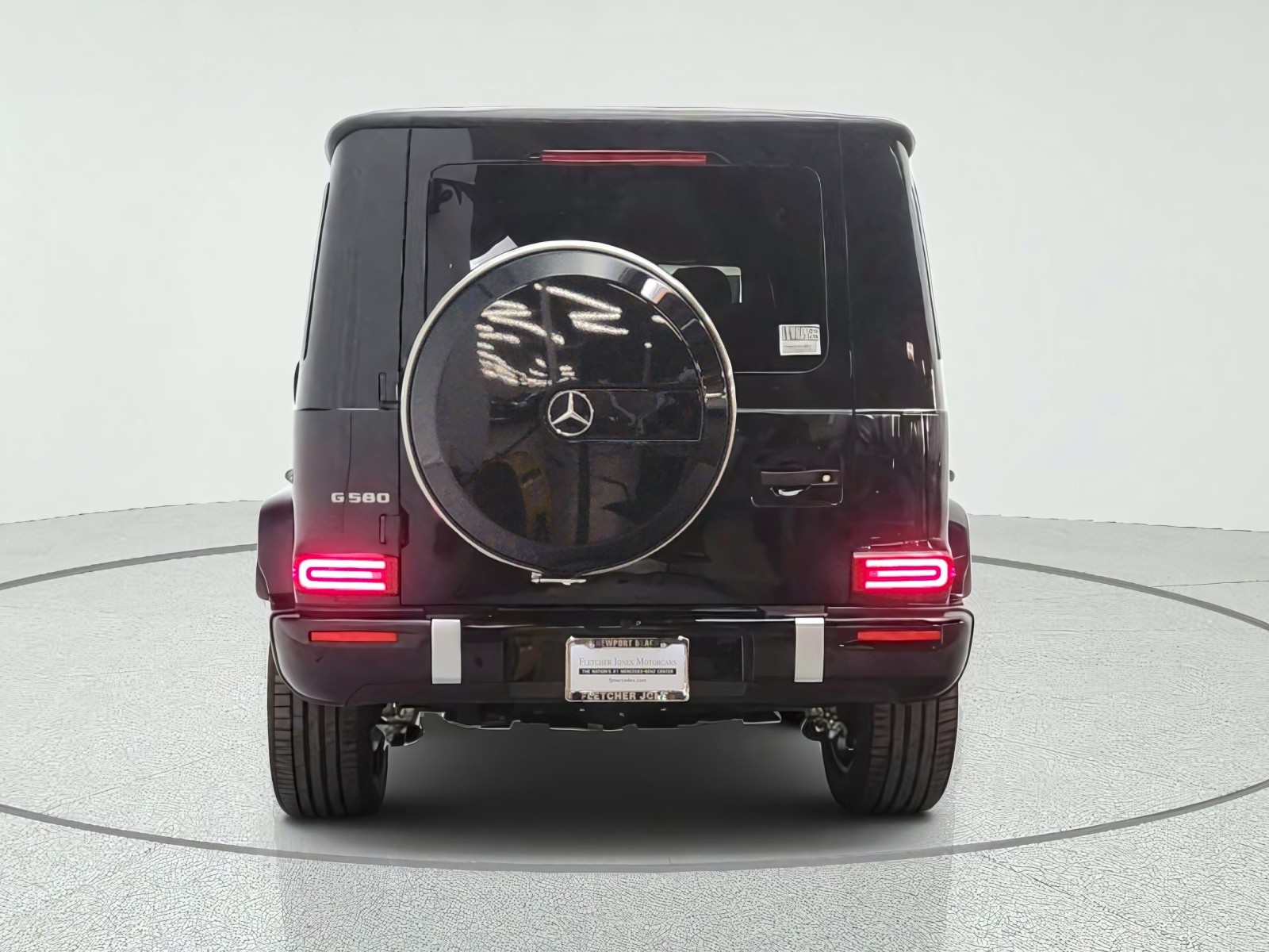 New 2027 Emerald Green Metallic Mercedes-Benz G 580e SUV image 6