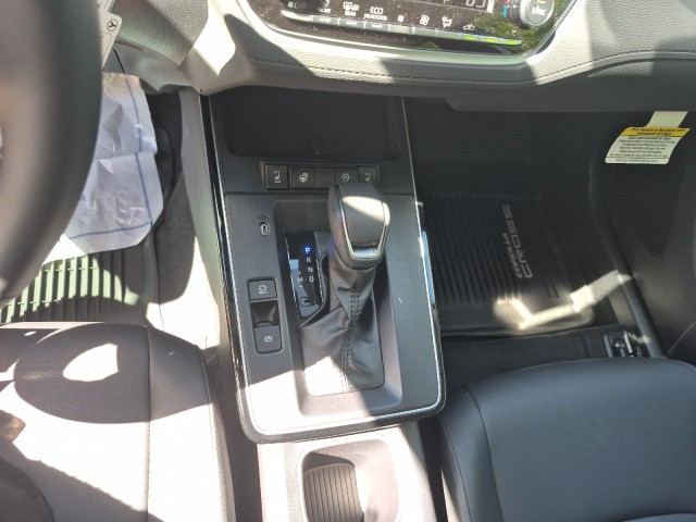 ToyotaCorolla Cross33