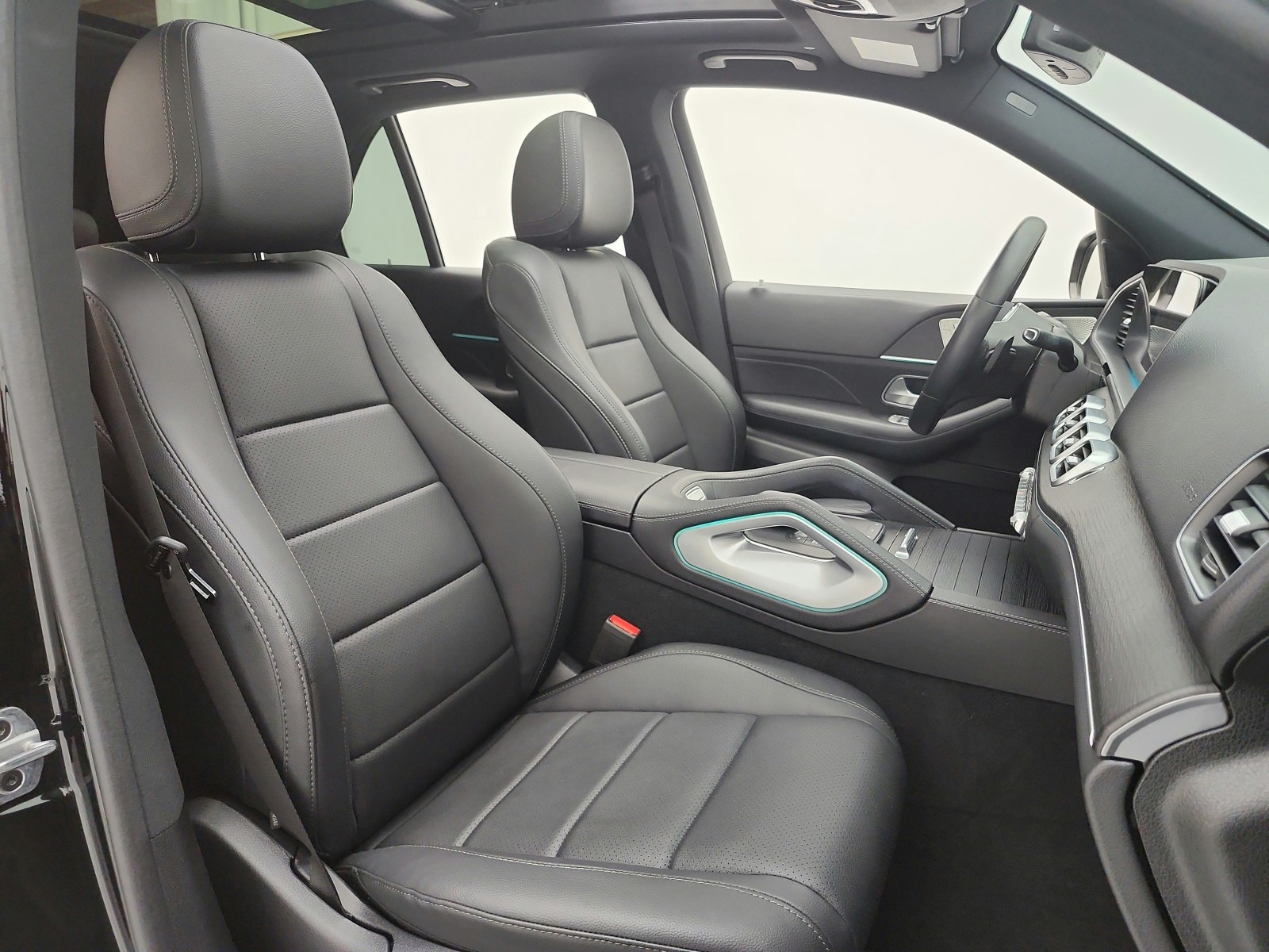 Certified Used 2022 Black Mercedes-Benz GLE 450 4MATIC® SUV image 25