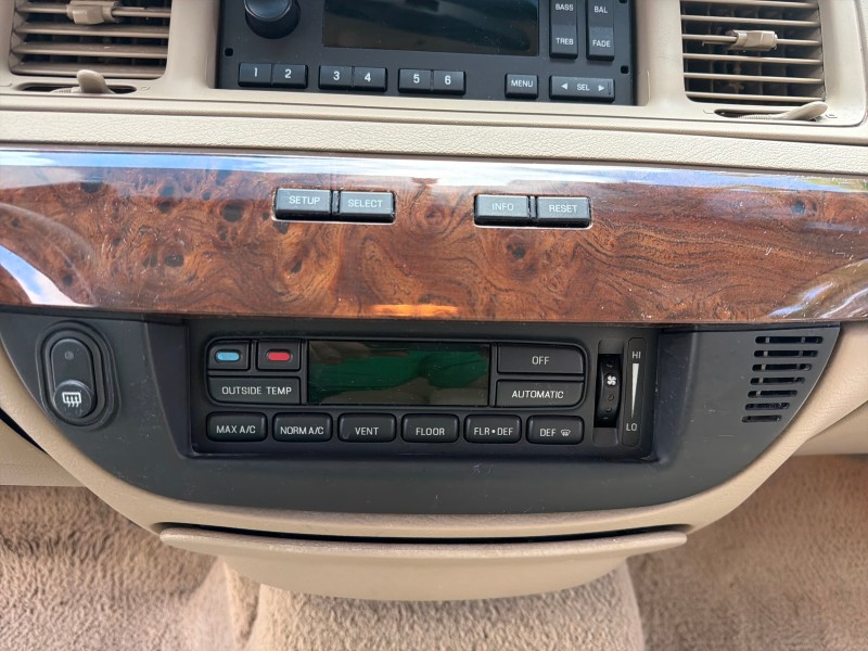 2007 Mercury Grand Marquis LS LOW MILES 52,599 1 OWNER in ,