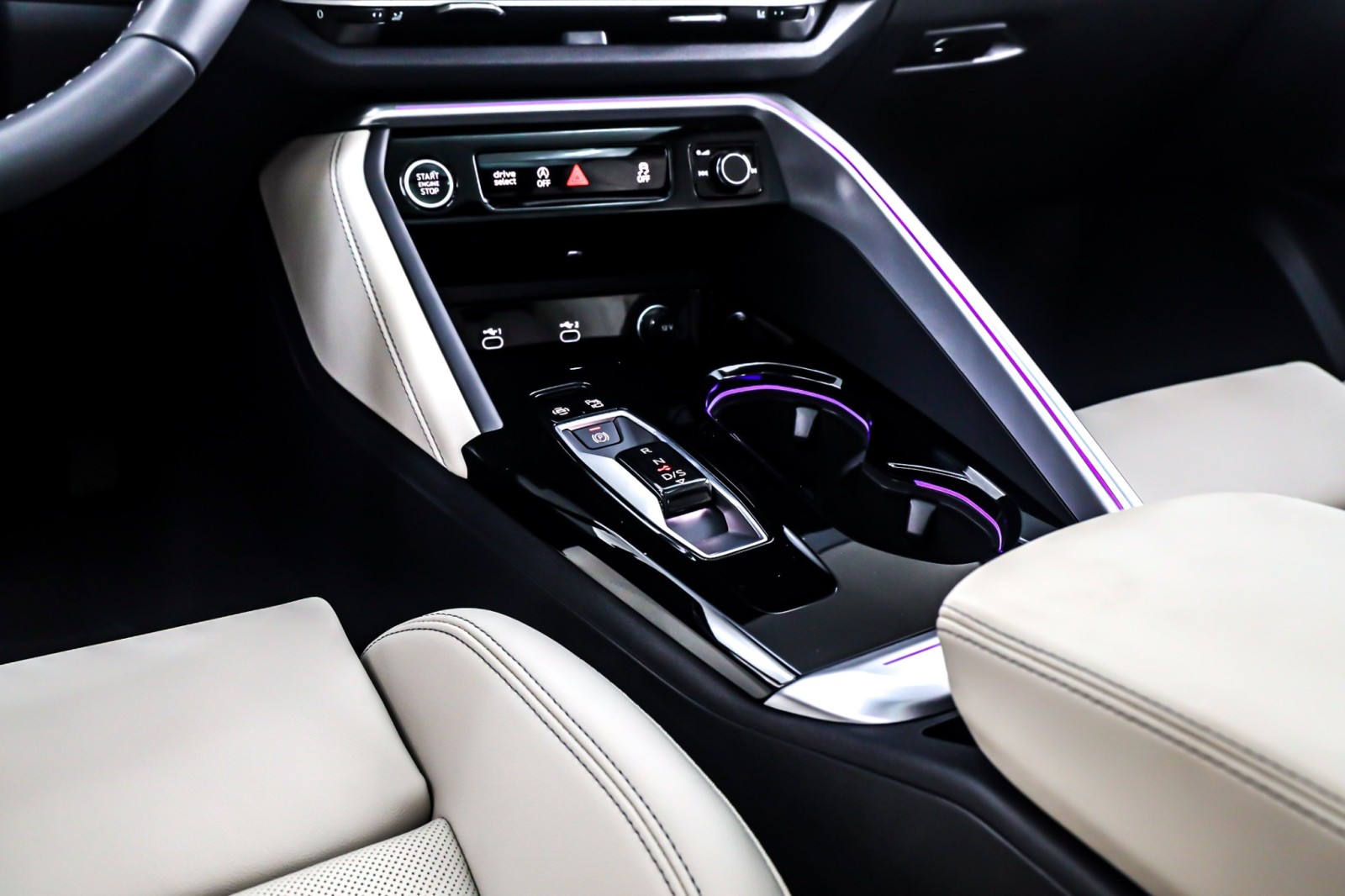 New 2025 Glacier White Metallic Audi Prestige 2.0 TFSI quattro image 6