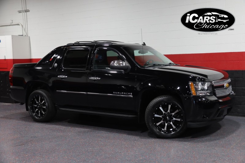 2013 Chevrolet Avalanche LTZ 4WD Black Diamond Edition 4dr Suv in , 