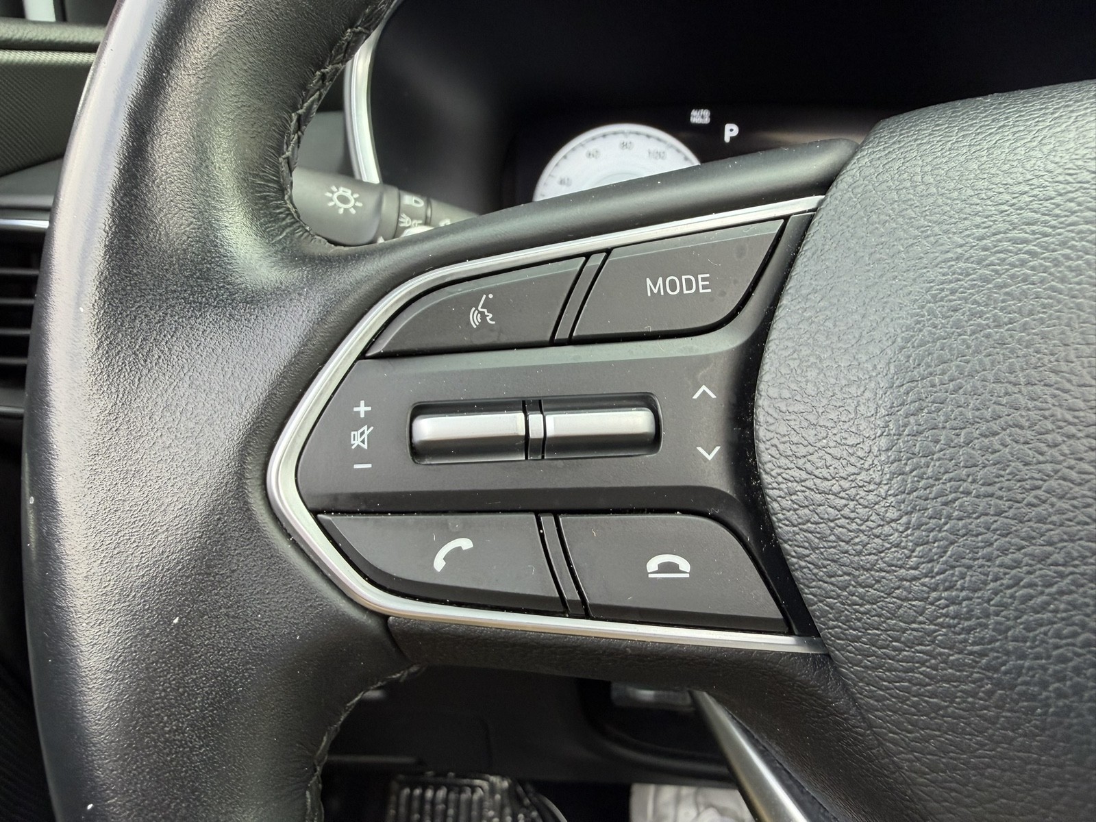 2023 Hyundai Santa Fe - $22,477