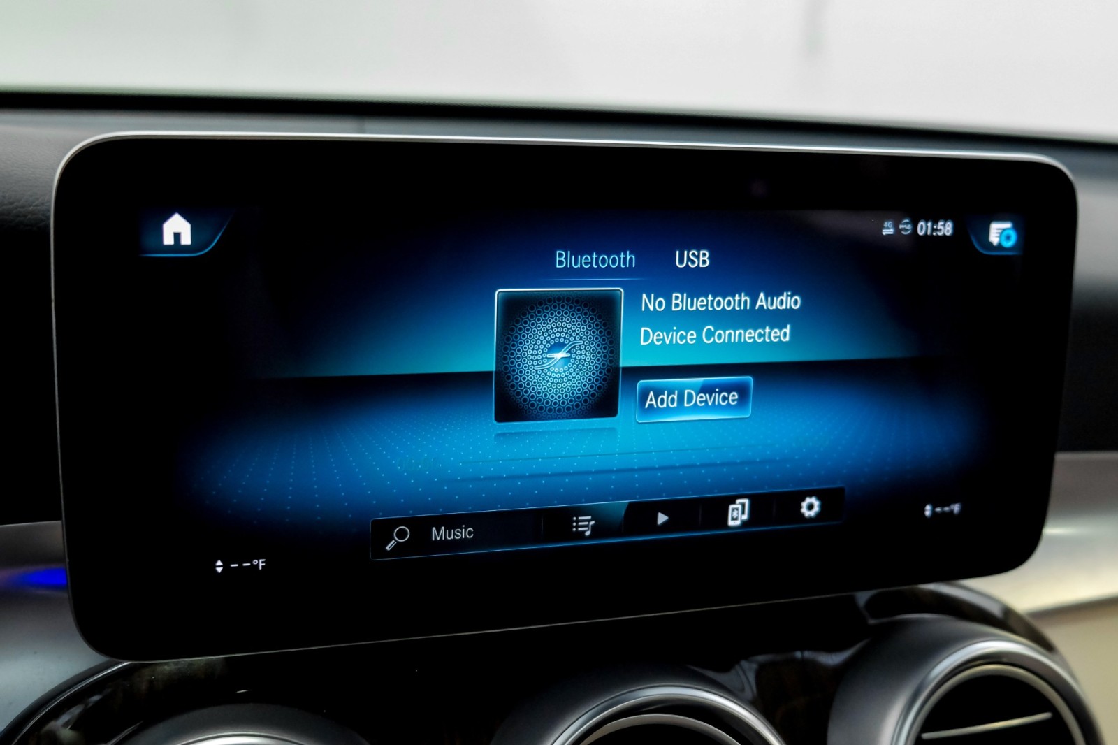 2021 Mercedes-Benz GLC 300 MultimediaPkg DrvrAsstPkg PanoRoof Boards Burm 32