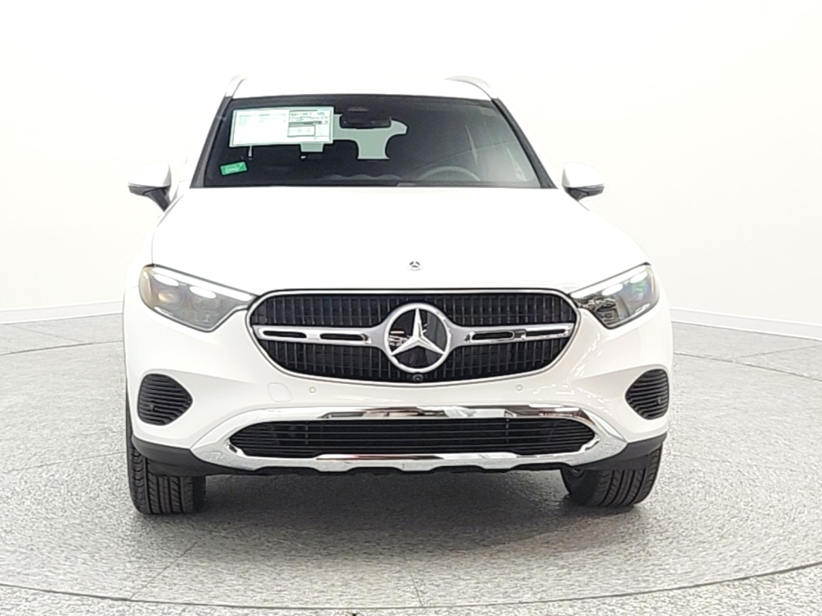 New 2026 MANUFAKTUR Moonlight White Metallic Mercedes-Benz GLC 350e 4MATIC® SUV image 2