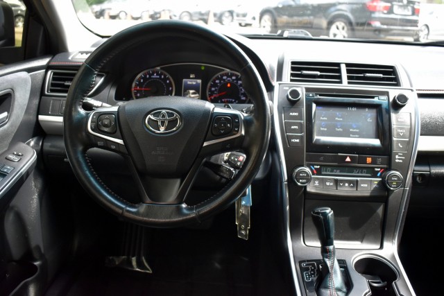 2015 Toyota Camry XSE Power Moonroof Remote Start Heated Front Seats MSR 13